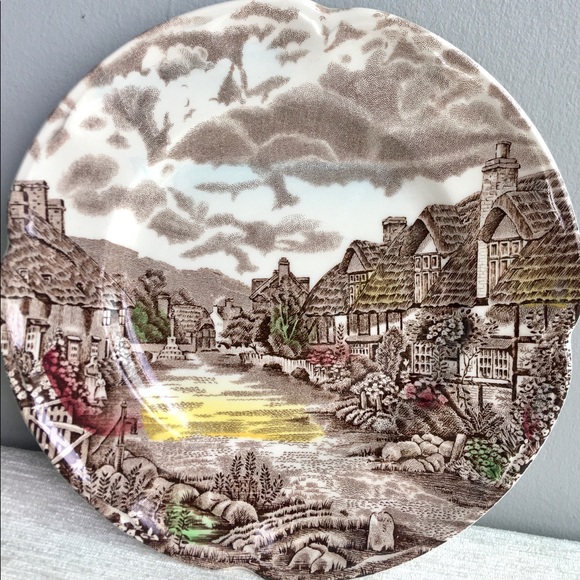 (5) JOHNSON BROTHERS olde english countryside 6 1/4” plates - Picture 1 of 5